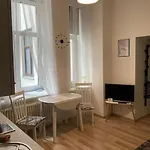 Modern In The Center Of Riga! דירה