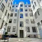 Modern In The Center Of Riga! דירה ריגה