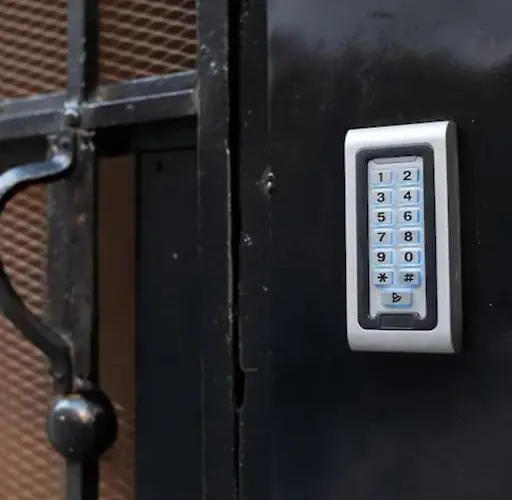 Dzīvoklis Modern In The Center Of Riga!